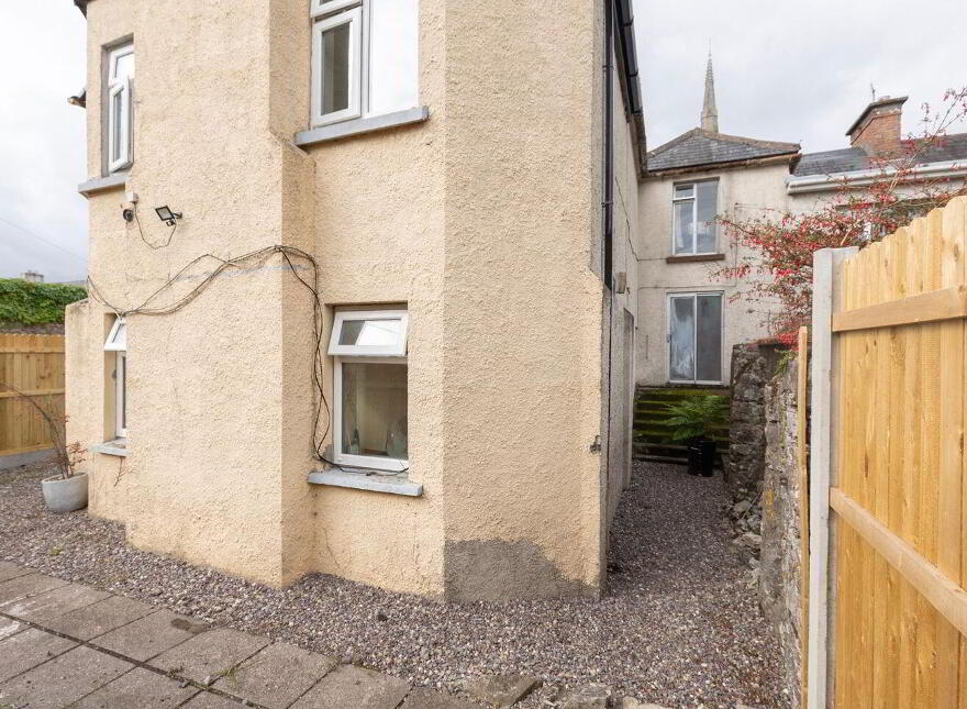 25 The Rock, St. Mary's Road, Midleton, P25Y732