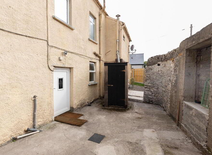 25 The Rock, St. Mary's Road, Midleton, P25Y732
