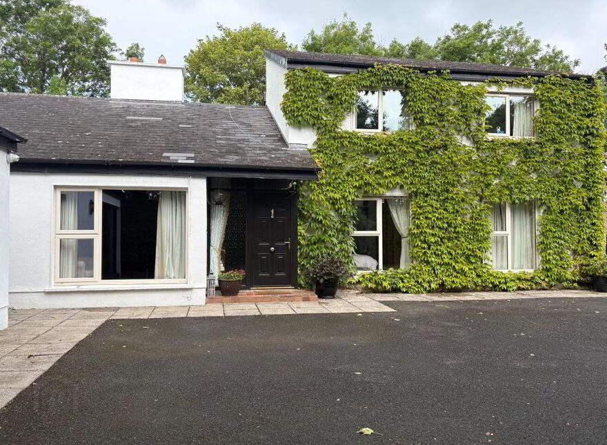 The Grove, Tuogh, Adare, V94P63H