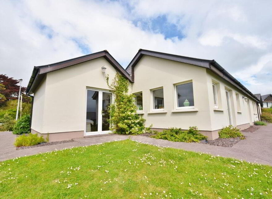 1 Barr Na Coille, Dingle, V92HH98