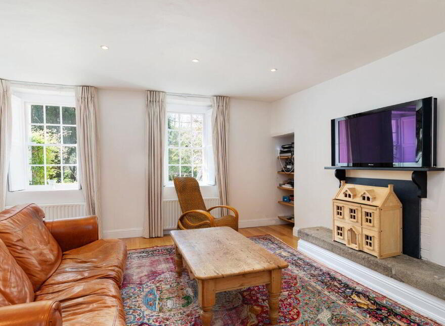 Glenbrook House, And Mews, Enniskerry, A98N265