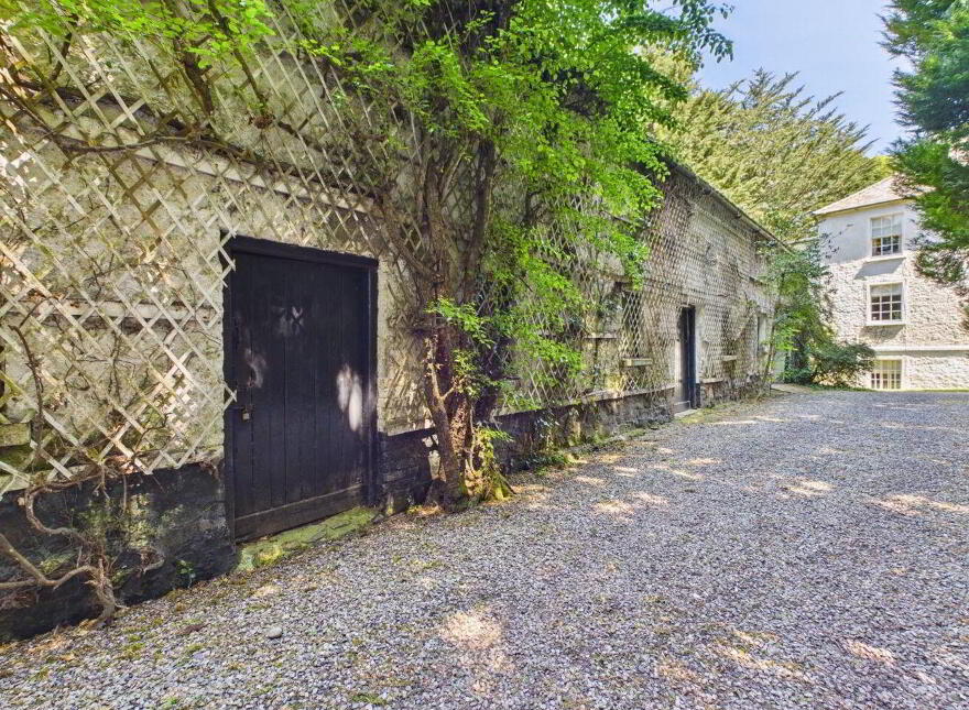 The Laurels, Killeshin Road, Graiguecullen, R93V5D0