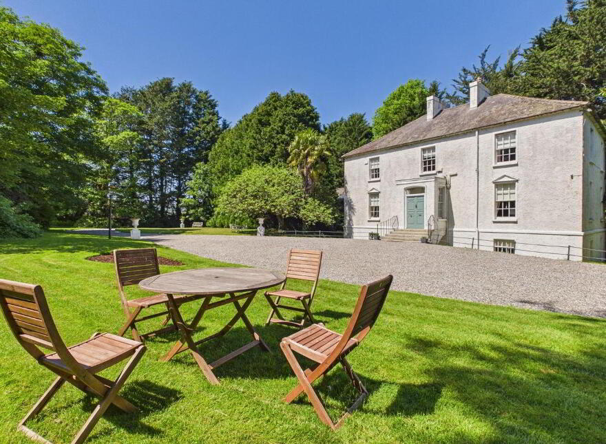 The Laurels, Killeshin Road, Graiguecullen, R93V5D0