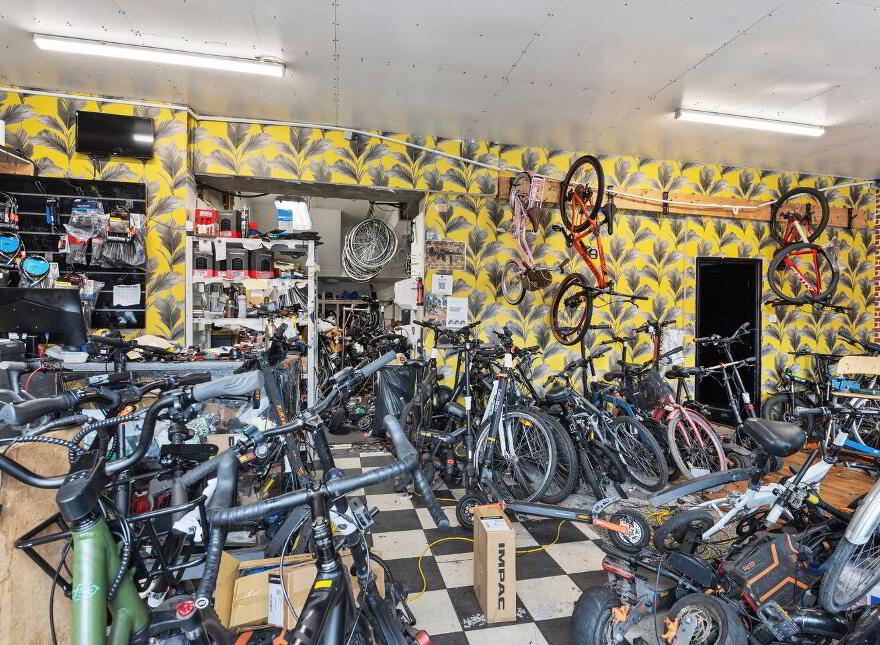 C Wright Cycle Centre, Unit B/ Pier 19, Dublin 8, D08X085