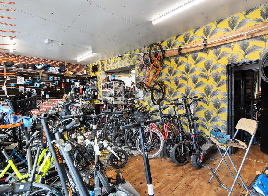 C Wright Cycle Centre, Unit B/ Pier 19, Dublin 8, D08X085