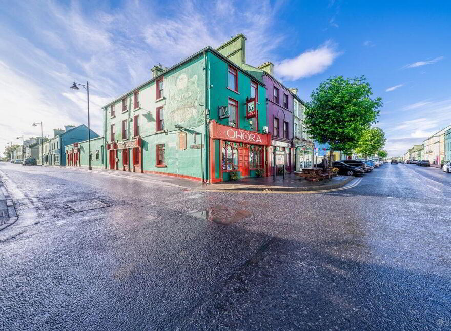 Teach Ó Hora, Main Street, Kiltimagh, F12X942