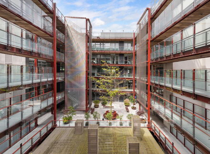 302 Suite Q House, 76 Furze Road, Sandyford, Sandyford, D18WC60