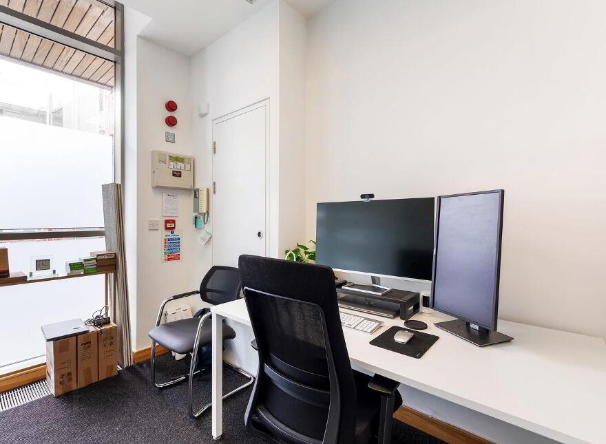 302 Suite Q House, 76 Furze Road, Sandyford, Sandyford, D18WC60