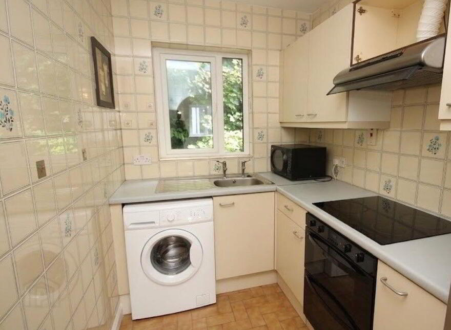 Apartment 4 Southern Court, Sligo, F91Y83P
