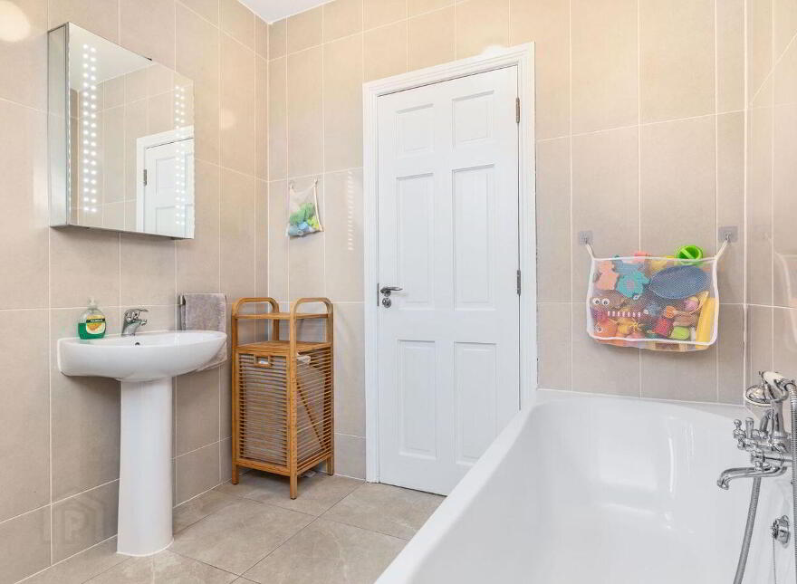 11 Speers Green, Forest Park, Dromahair, F91W5D2