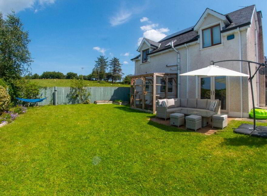 11 Speers Green, Forest Park, Dromahair, F91W5D2