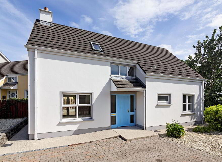 27 Churchfield, Dromahair, F91H6X0 photo