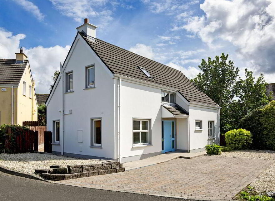 27 Churchfield, Dromahair, F91H6X0