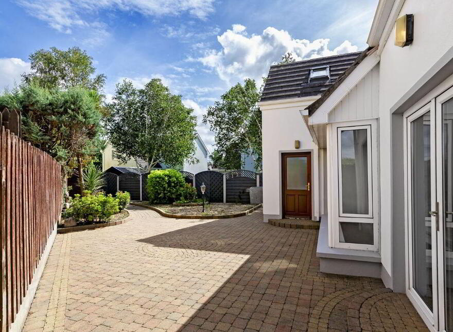 27 Churchfield, Dromahair, F91H6X0