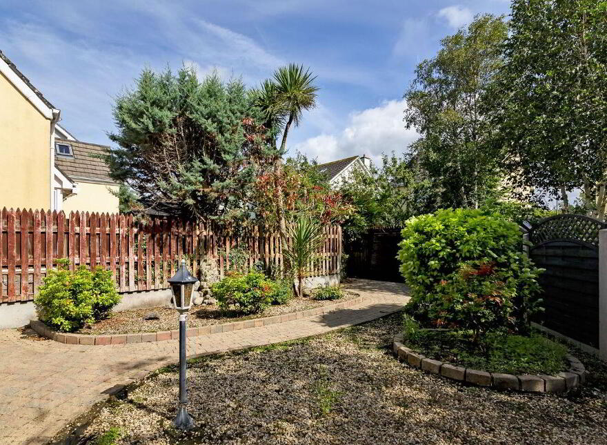 27 Churchfield, Dromahair, F91H6X0