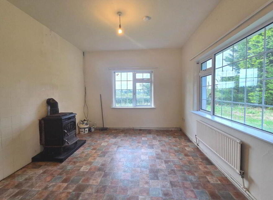 Tyrur, Newbridge, H53XE02