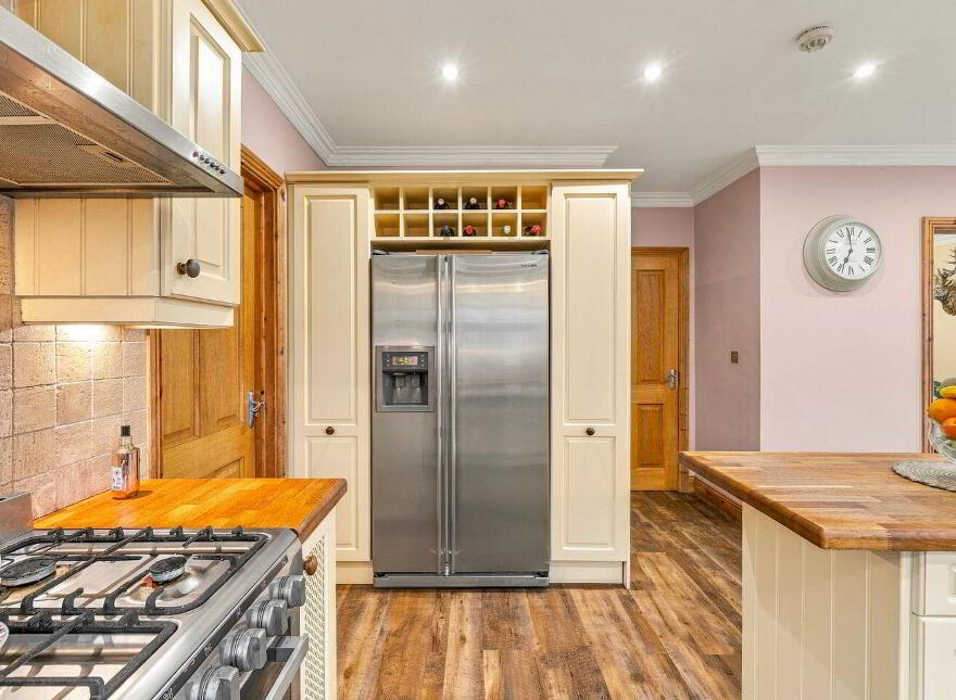 Capella House, Clownings, Corbally, W12DX80