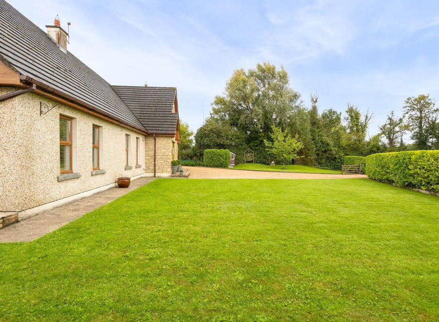 Capella House, Clownings, Corbally, W12DX80