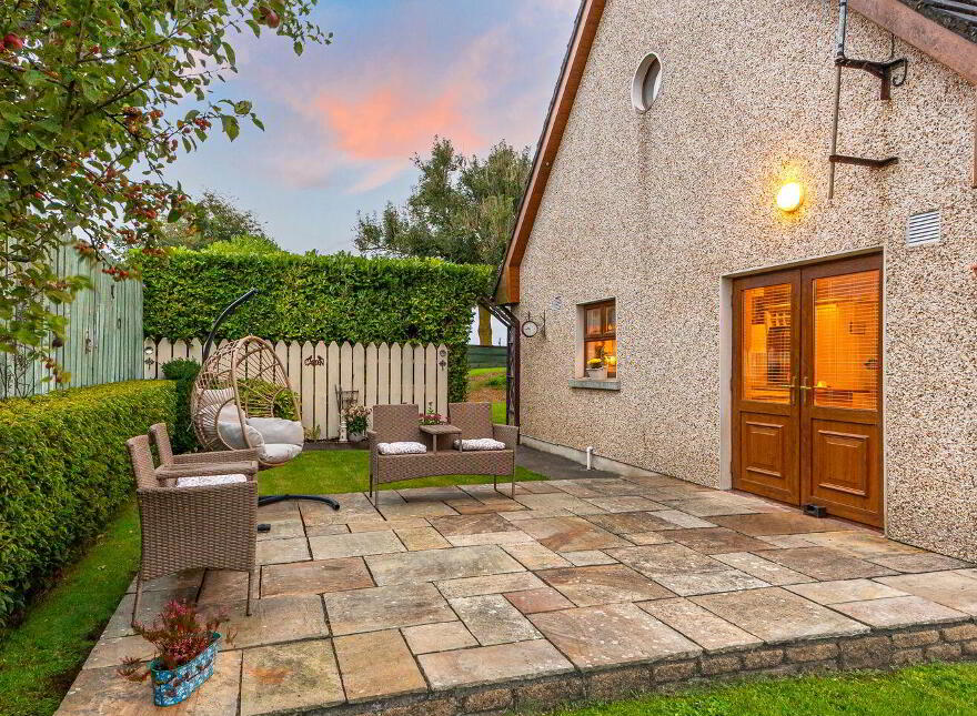 Capella House, Clownings, Corbally, W12DX80