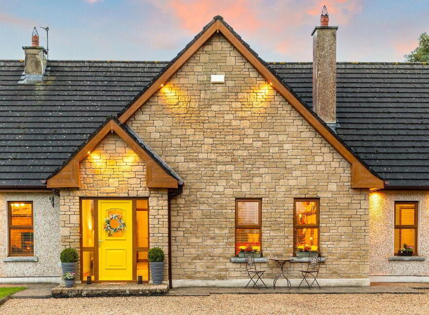 Capella House, Clownings, Corbally, W12DX80