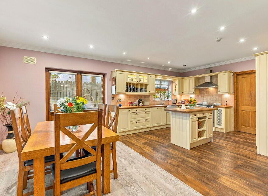 Capella House, Clownings, Corbally, W12DX80