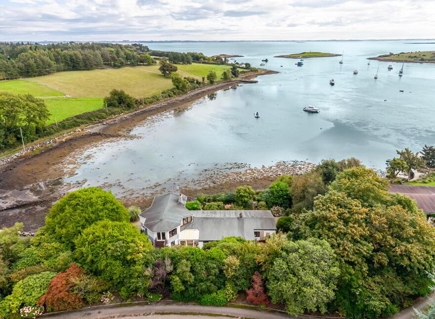 Knockcree House, 8 Mahee Island, Comber, Newtownards, BT23 6EP