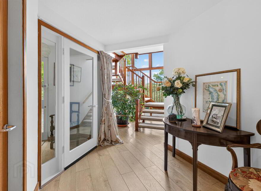 Knockcree House, 8 Mahee Island, Comber, Newtownards, BT23 6EP
