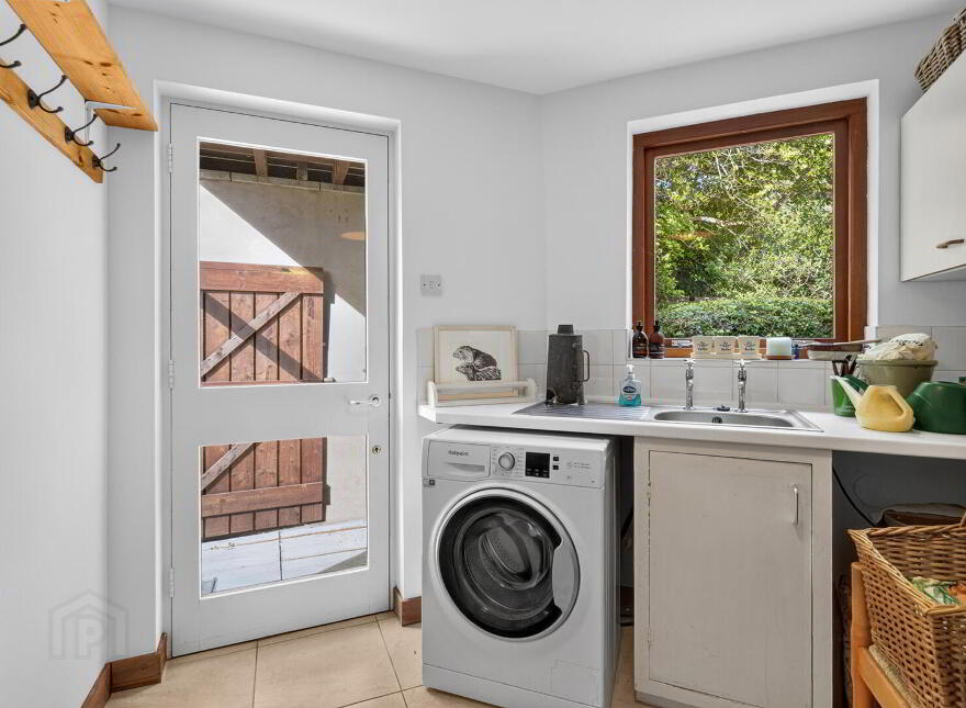 Knockcree House, 8 Mahee Island, Comber, Newtownards, BT23 6EP