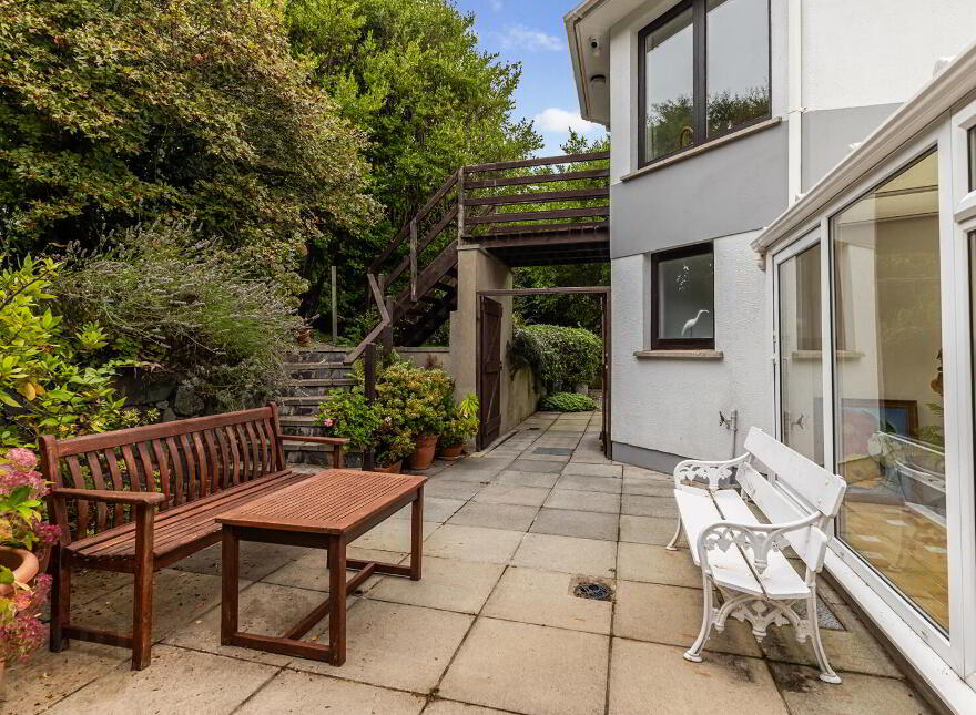 Knockcree House, 8 Mahee Island, Comber, Newtownards, BT23 6EP