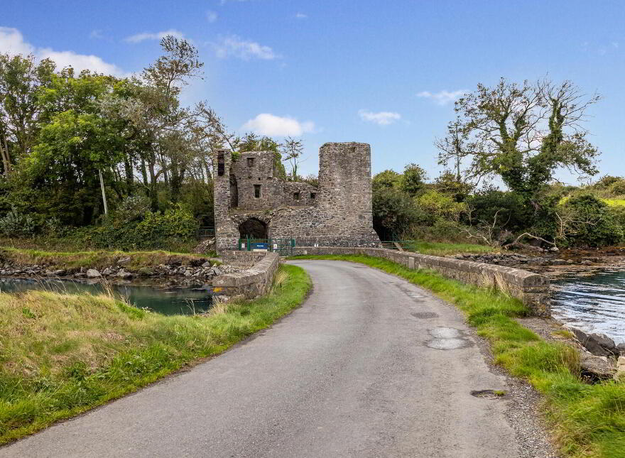 Knockcree House, 8 Mahee Island, Comber, Newtownards, BT23 6EP