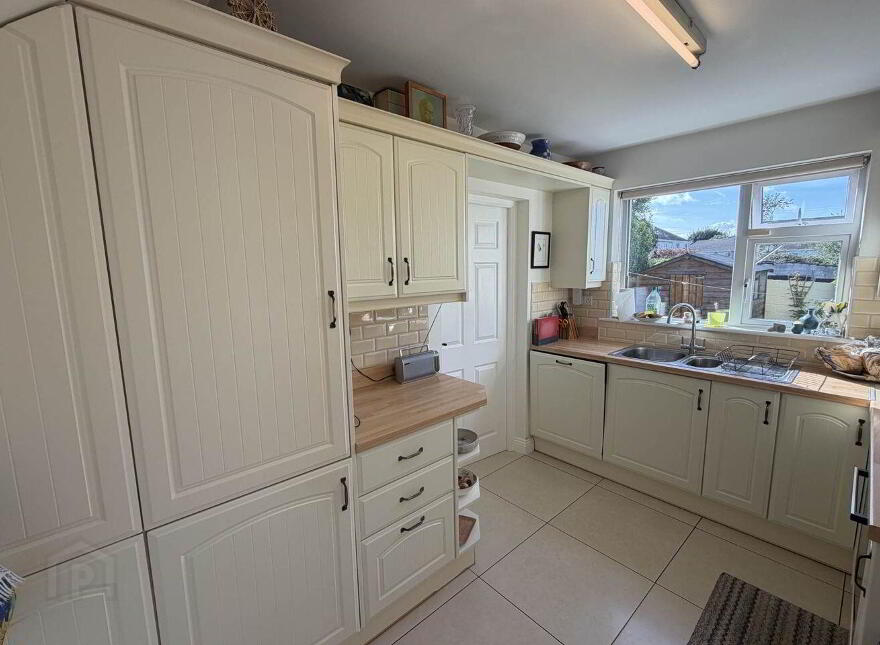 28 Pine Grove, Raheen, Limerick, V94X3KT
