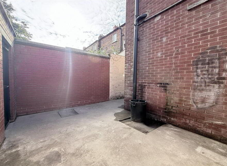 247 Springfield Road, Belfast, BT12 7DD