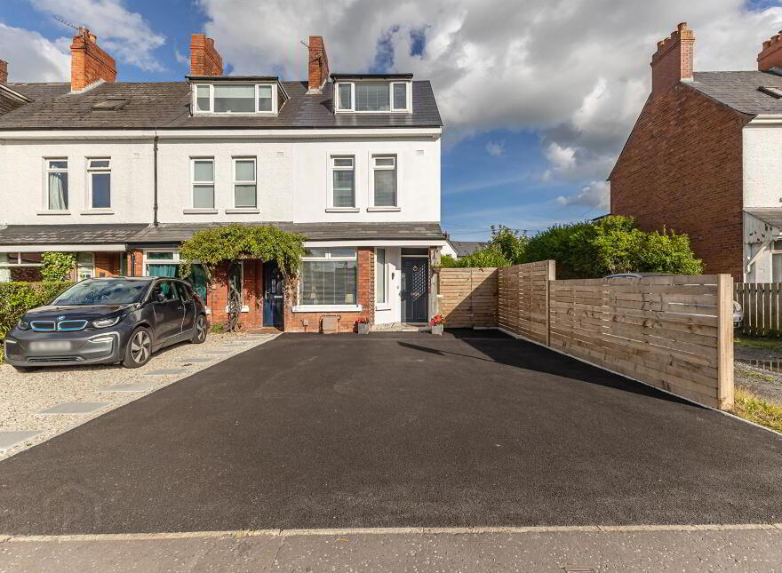 204 Cregagh Road, Belfast, BT6 9EU