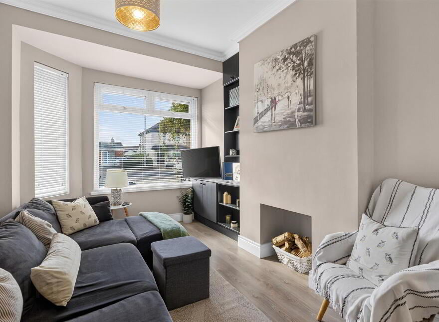 204 Cregagh Road, Belfast, BT6 9EU
