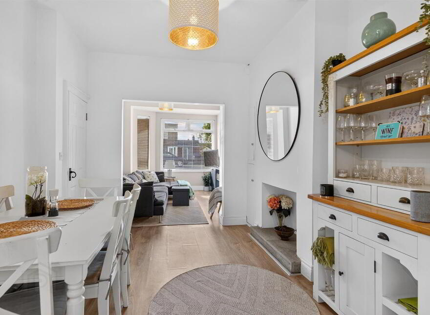 204 Cregagh Road, Belfast, BT6 9EU
