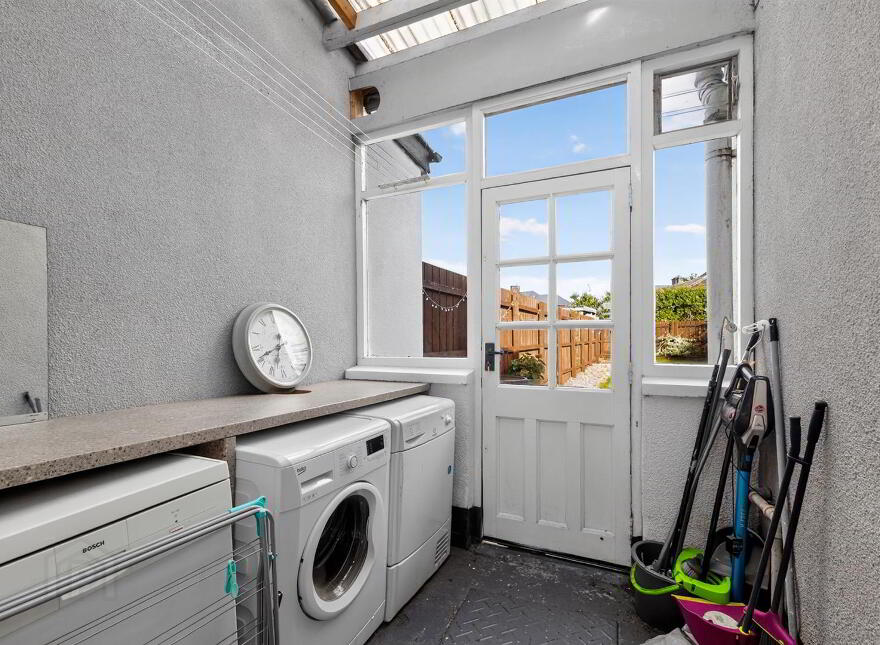 204 Cregagh Road, Belfast, BT6 9EU