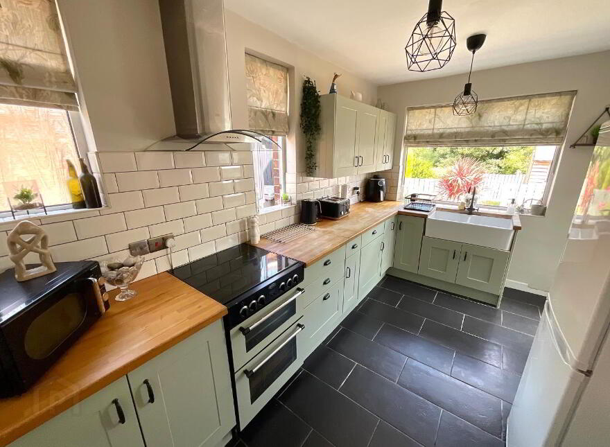 21 Westway Gardens, Belfast, BT13 3NR