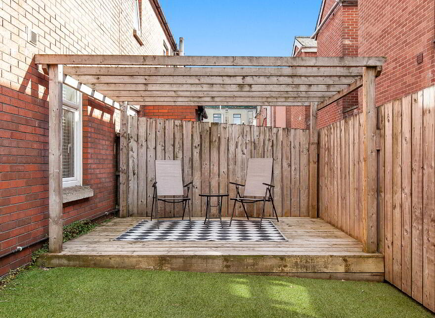 7 Ferndale Court, Lisburn Road, Belfast, BT9 7EE