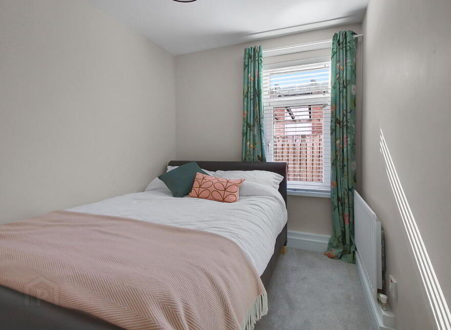 7 Ferndale Court, Lisburn Road, Belfast, BT9 7EE
