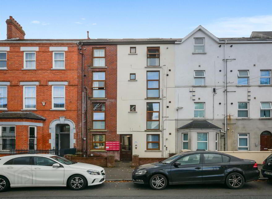 Apt 6 Nova Studios, 167 University Street, Belfast, BT7 1HR