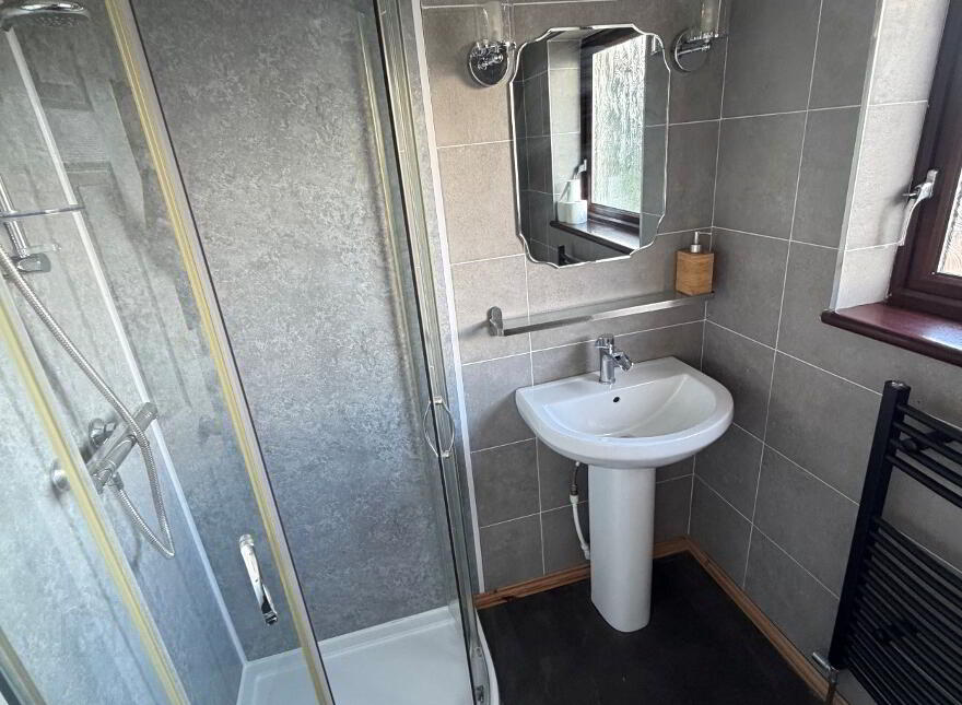43 Hillview Avenue, Lisburn, BT27 4PR