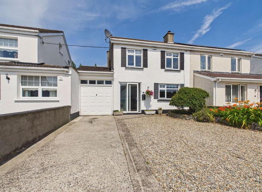 35 Glendale, Leixlip, W23C062 photo