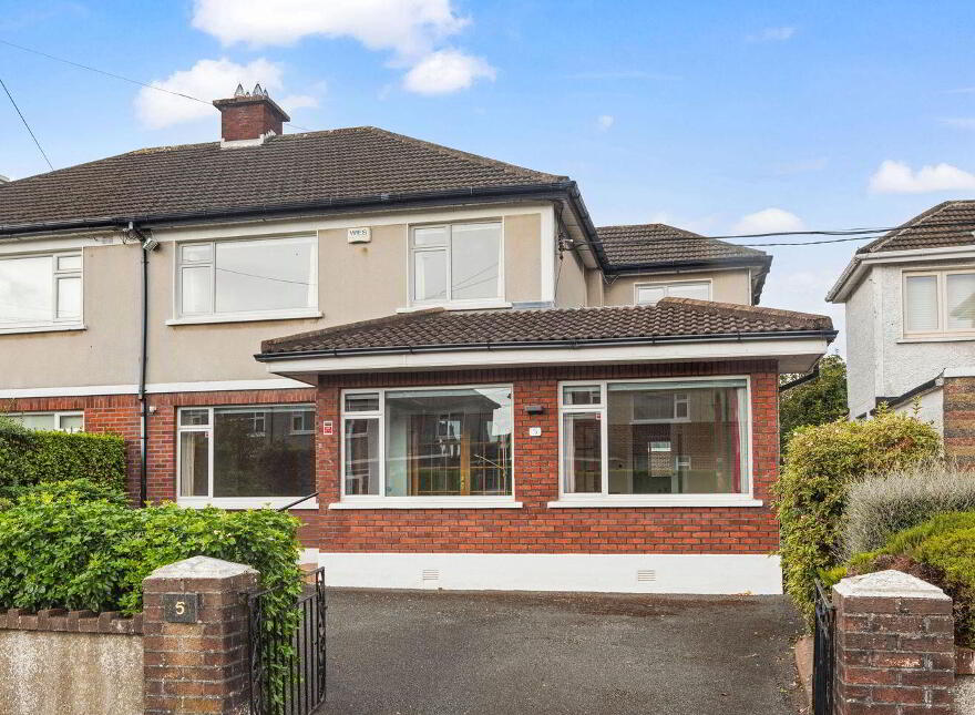 5 Leopardstown Drive, Blackrock, Foxrock, A94VK68