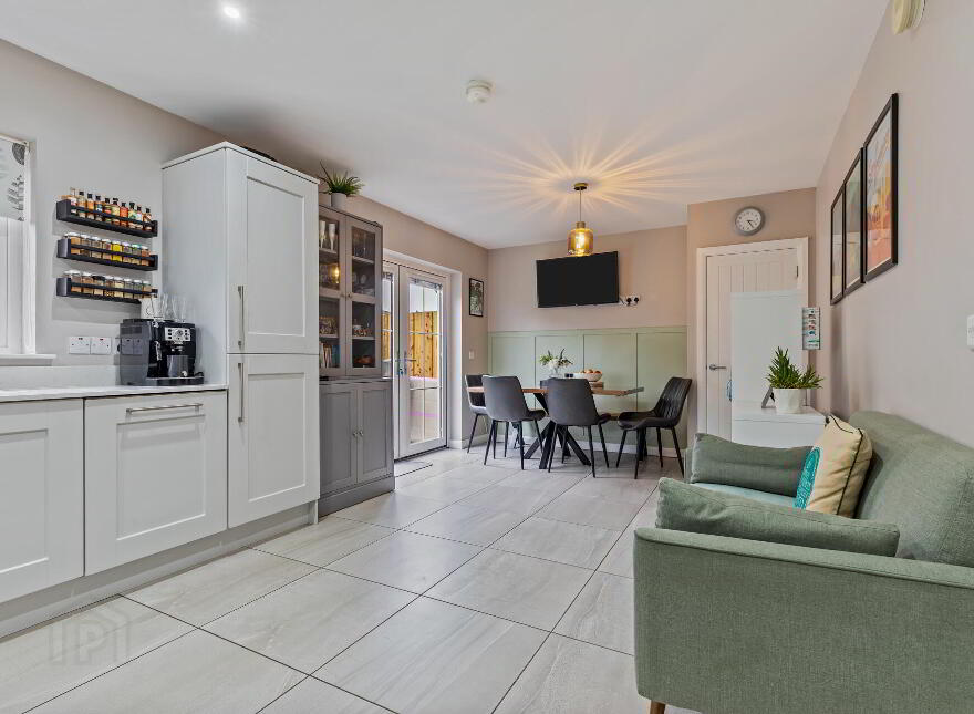 82 Millreagh Avenue, Dundonald, Belfast, BT16 1SU
