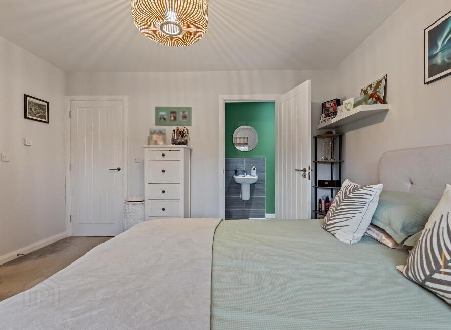 82 Millreagh Avenue, Dundonald, Belfast, BT16 1SU