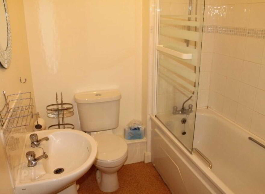 Apt 22, Chichester Building, Old Bakers Court, Belfast, BT6 8QX