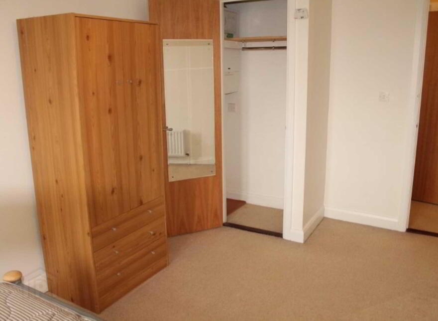 Apt 22, Chichester Building, Old Bakers Court, Belfast, BT6 8QX