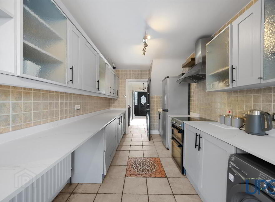 Extended Home & Apartment / Annex, 4 Stewartstown Gardens, Stewartstow...Belfast, BT11 9GG