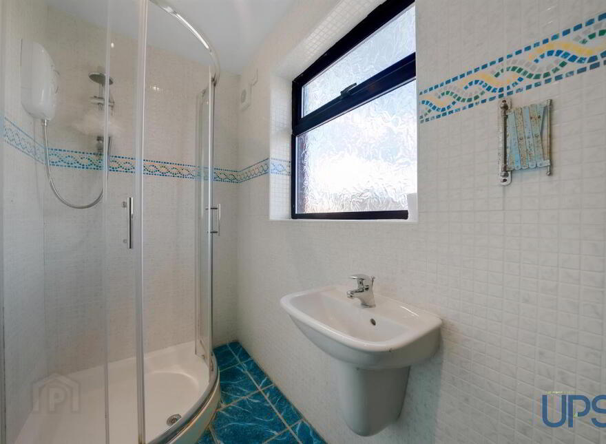 Extended Home & Apartment / Annex, 4 Stewartstown Gardens, Stewartstow...Belfast, BT11 9GG