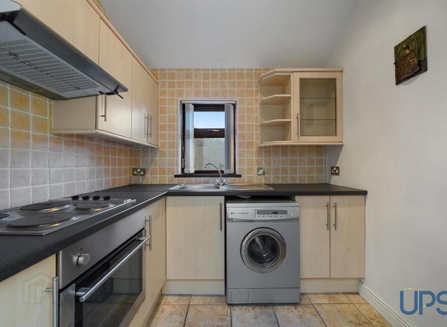 Extended Home & Apartment / Annex, 4 Stewartstown Gardens, Stewartstow...Belfast, BT11 9GG